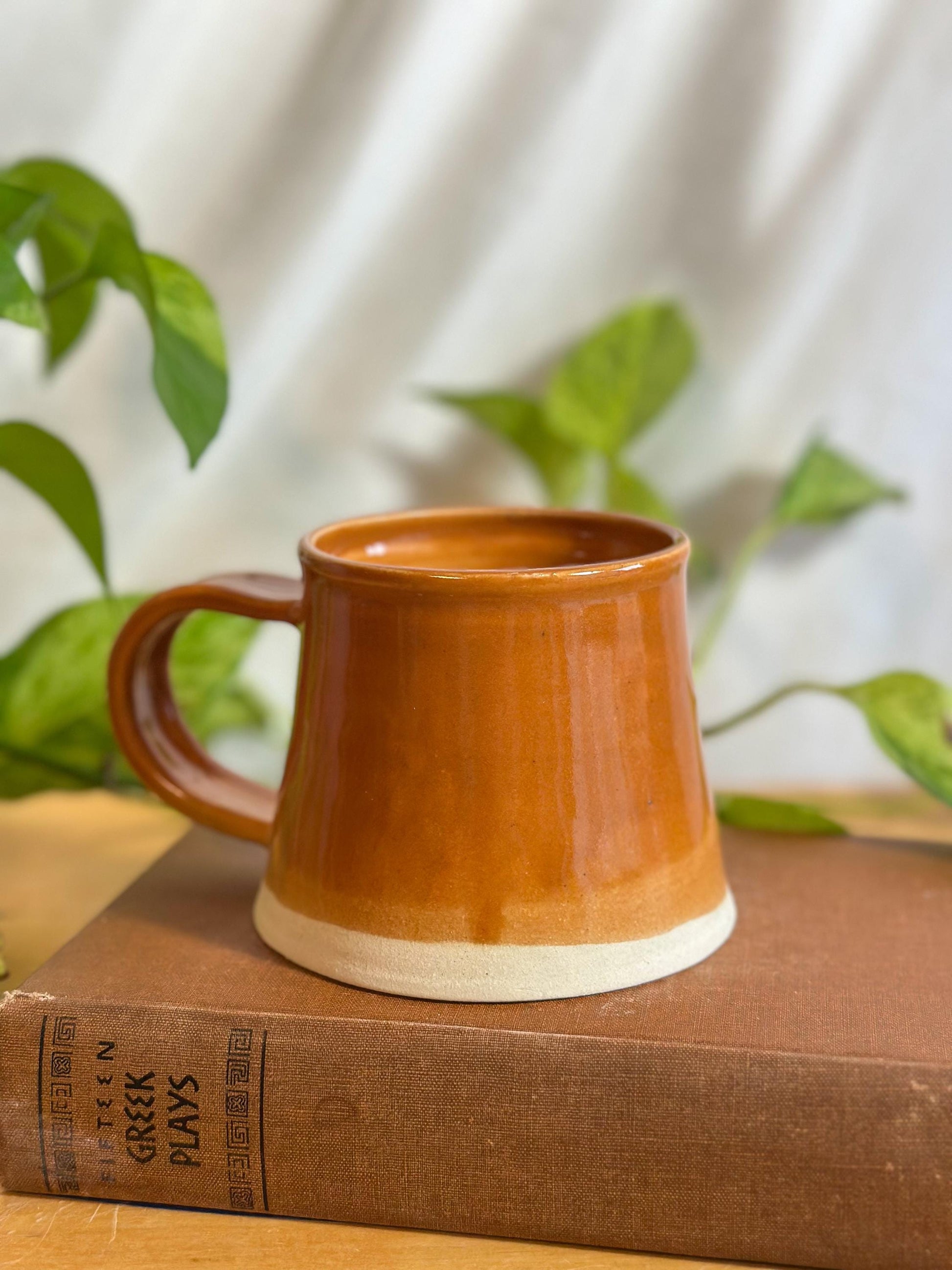 wide bottom cinnamon ceramic mug