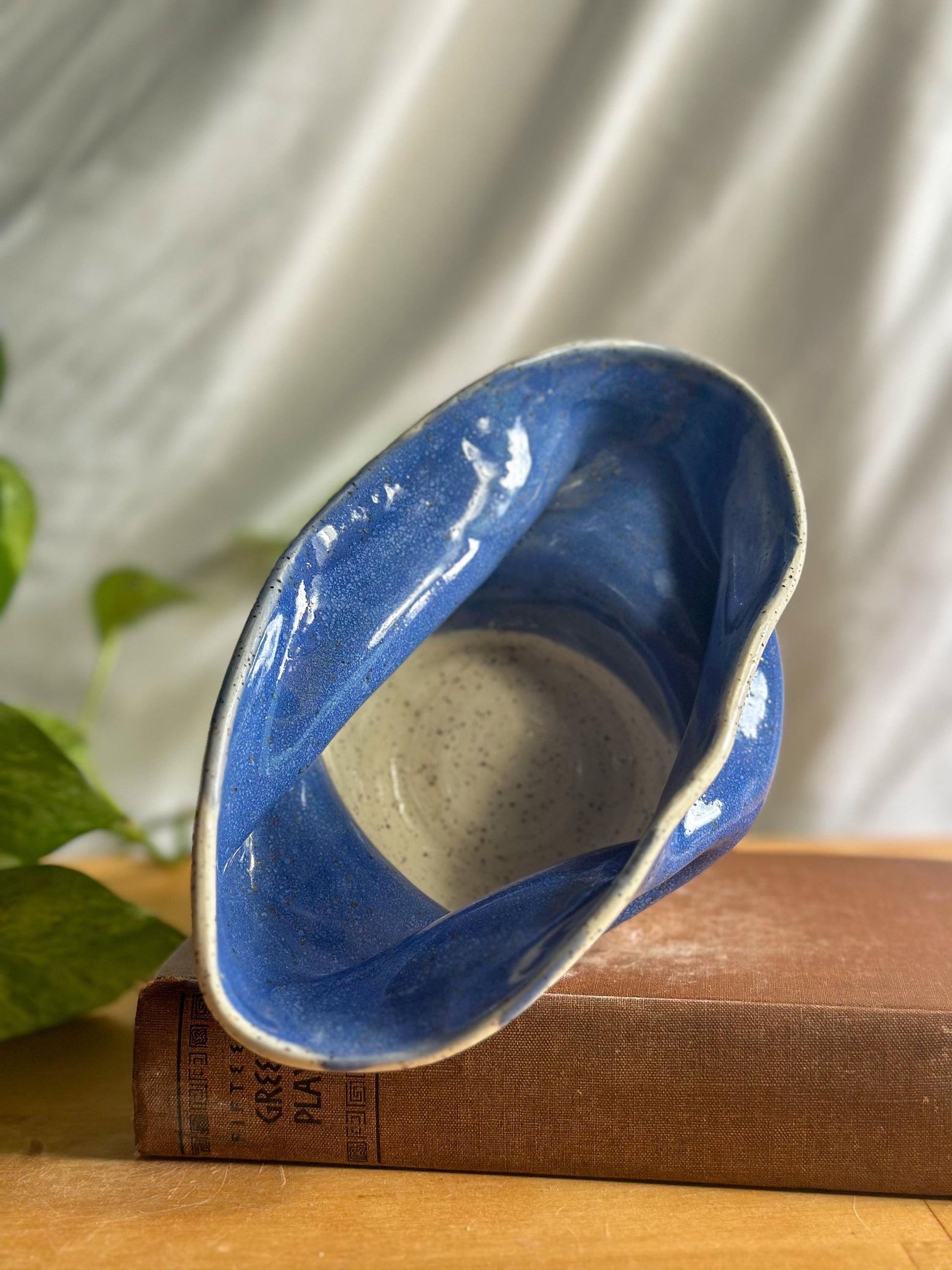 decorative blue bowl - structural vase